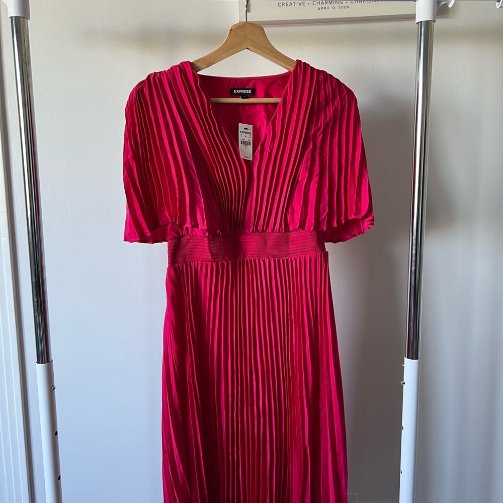 Express Magenta Pleated Midi Sundress with Puff Sleeves